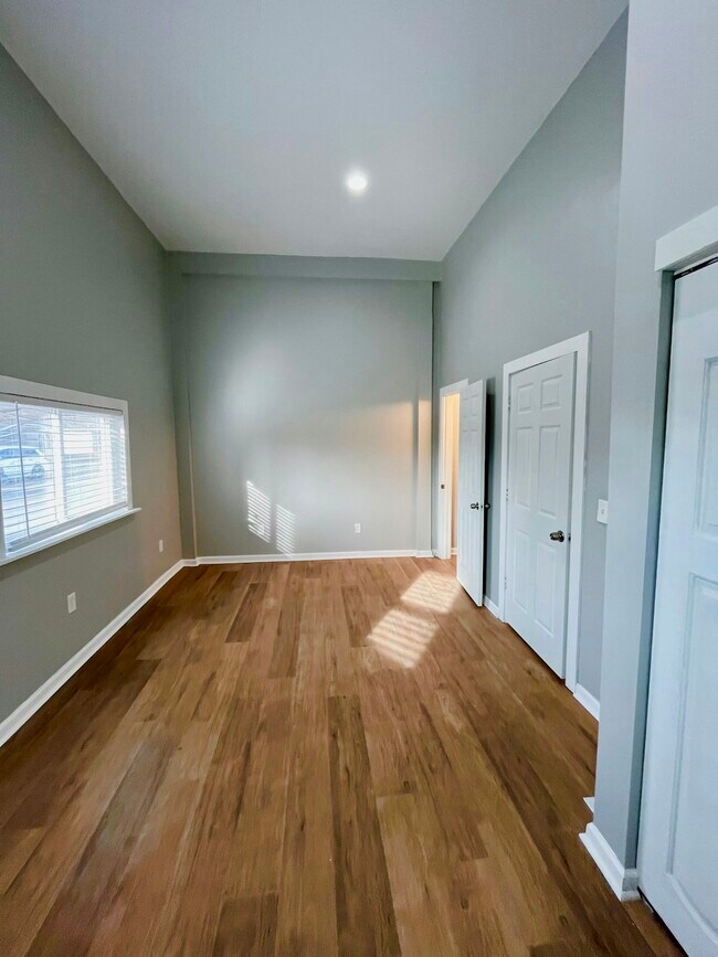 Foto del edificio - 1518 Howard St