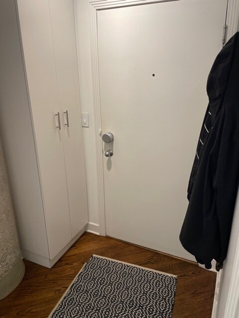 Foto del edificio - 411 W Ontario St