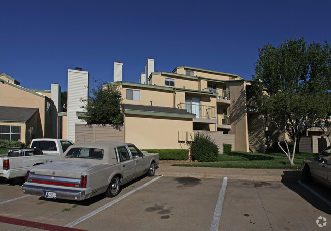 Building Photo - Pine Ridge Apartments