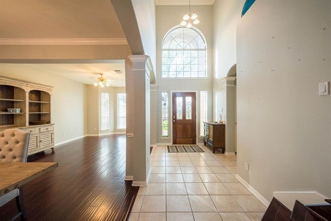 Building Photo - 14311 Marina Bay Ln