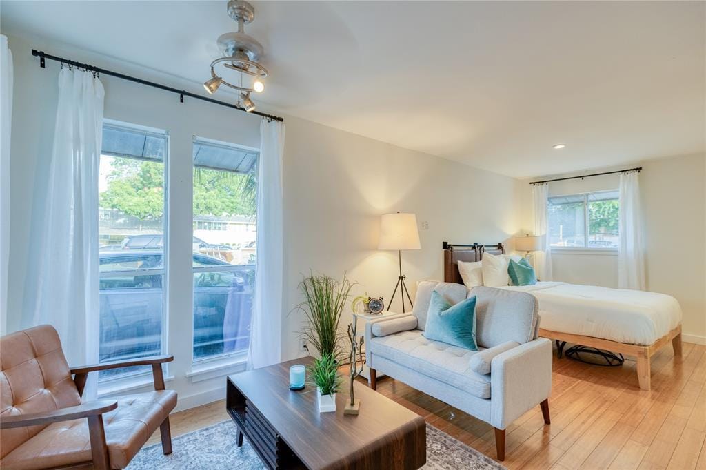 Foto principal - 2526 Durwood St