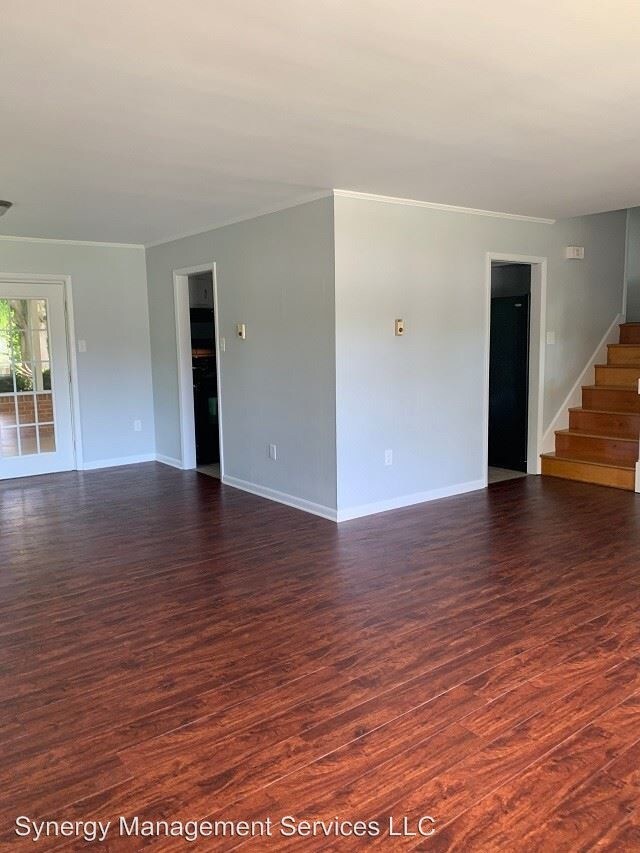 Building Photo - 4 br, 2 bath House - 10917 Knotty Pine Drive