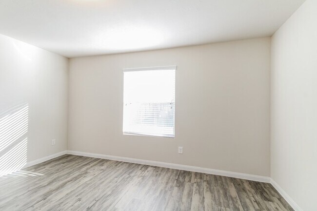 Building Photo - 13203 City Grn Trl
