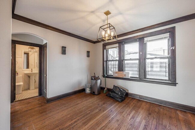 Foto del edificio - 2623 W Devon Ave