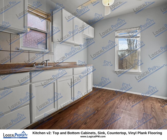 Foto del edificio - Charming 3 Bed/1Bath w/1.5 Car Grg, Fireplace