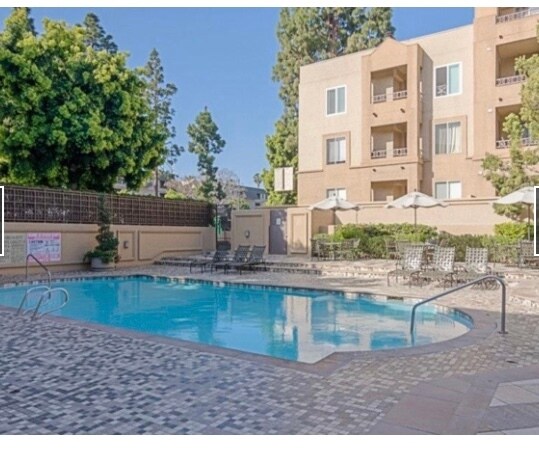 Primary Photo - 3550 Lebon Dr