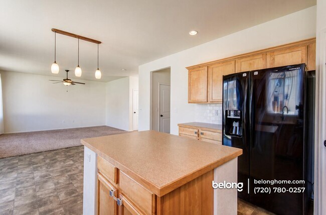Foto del edificio - 3253 Willow Ln