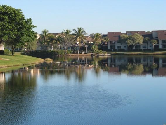 Foto del edificio - 16694 Traders Crossing N