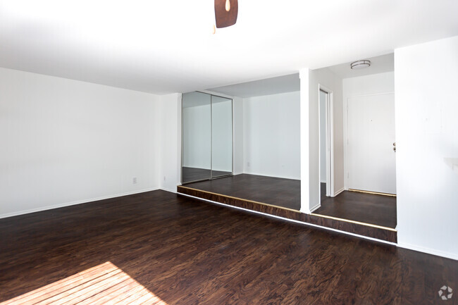 0HAB, 1BA 600SF comedor - Studio City Hills