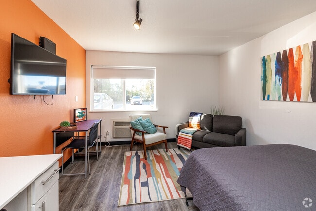 Interior Photo - 228 Spaces