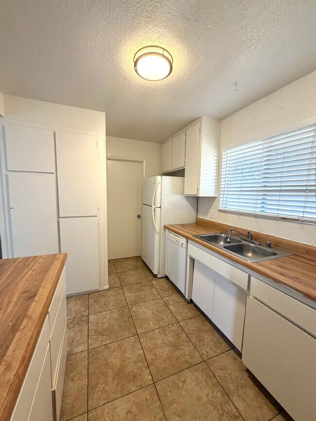 Foto del edificio - 73445 Sunnyvale Dr