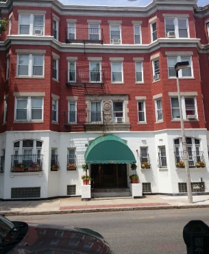 Building Photo - 153 Hemenway St