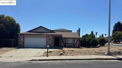 Building Photo - 3323 Blythe Dr
