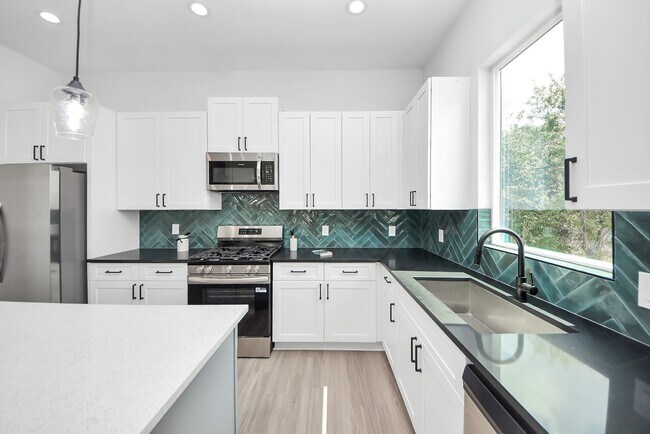 Building Photo - 5311 Kindred Gdn Ln