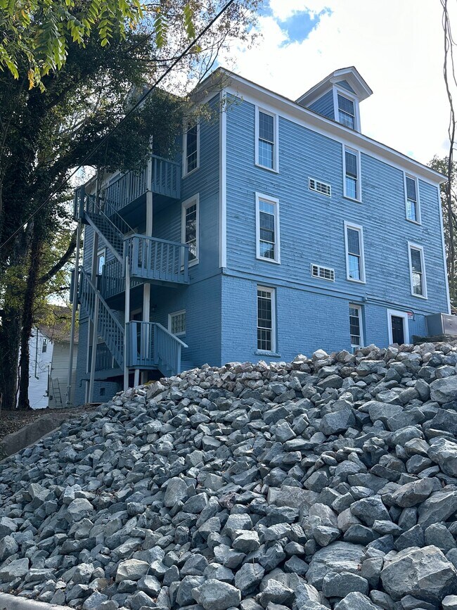 Building Photo - 133 Carlton Terrace