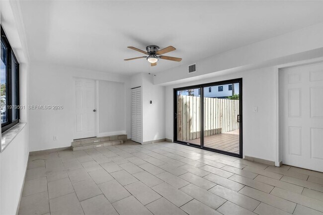 Foto del edificio - 130 SW 31st Ct