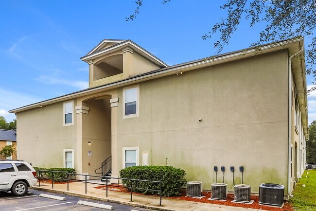 Building Photo - 5200 Playpen Dr