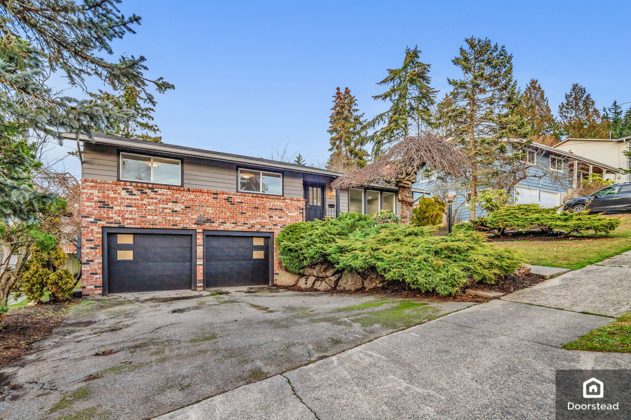 Primary Photo - 6907 226th Pl SW