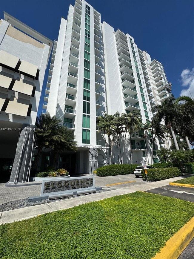 Foto del edificio - 7928 East Dr