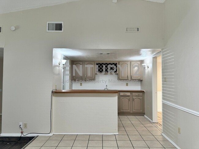 Building Photo - Charming 4/2/2 in  Plano For Rent!