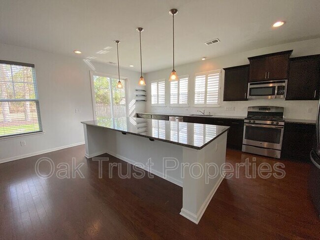 Building Photo - 148 Netherfield Dr