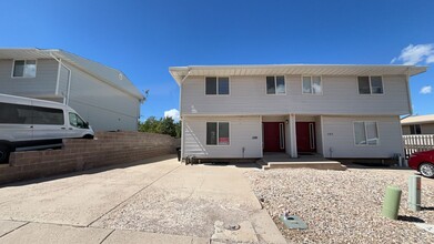 Building Photo - 1190 Pinecone Dr