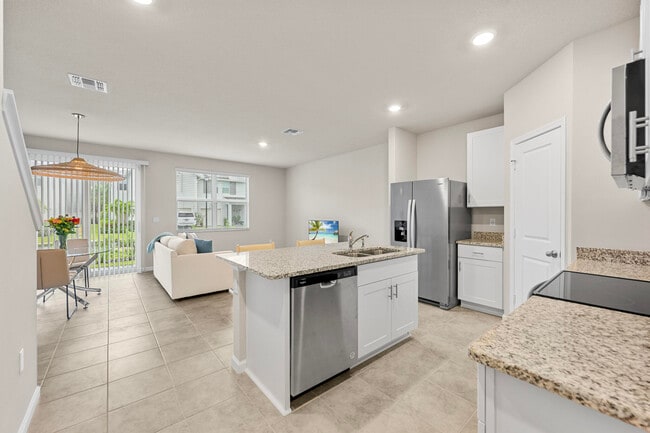 Foto del edificio - 5731 SE Edgewater Cir