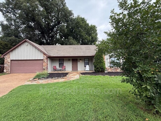 Photo - 3040 Delvan Cv House