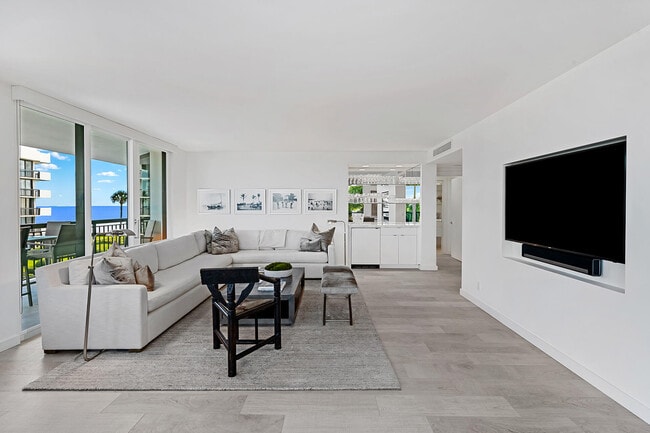 Building Photo - 3140 S Ocean Blvd