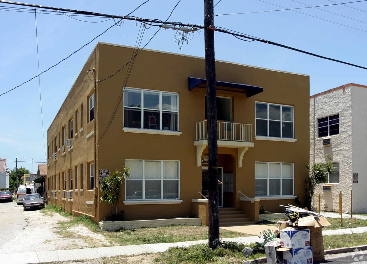 Foto del edificio - 1552 SW 2nd St