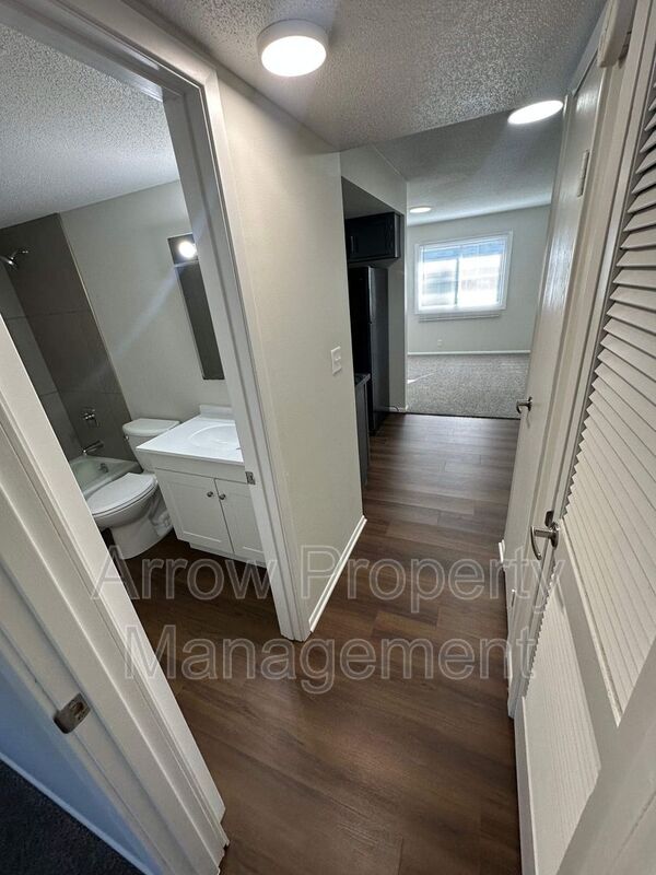 Building Photo - 2933 P St