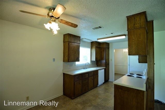 Building Photo - 3 br, 2 bath House - 2907 Lawndale