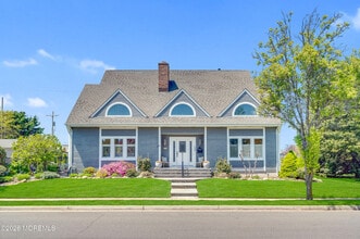 Building Photo - 200 Beacon Blvd