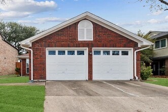 Building Photo - 3868 Beaumont Ln