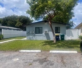 Building Photo - 217 NW 7th Ave