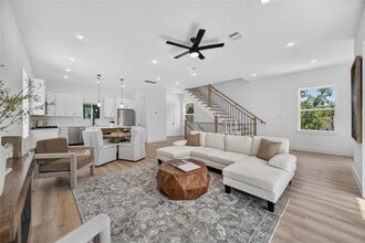 Building Photo - 316 C Walthall Dr