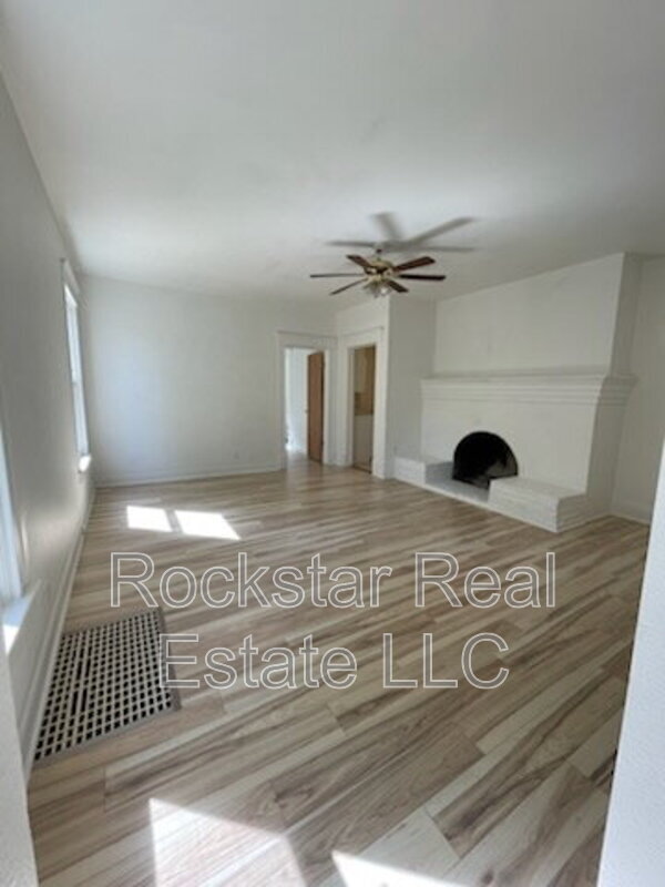 Foto del edificio - 1420 E 16th Ave