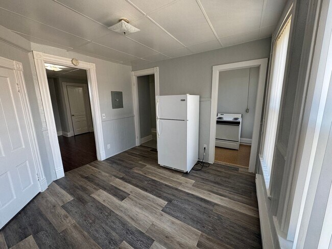 Foto del edificio - 1 Br small living room and small kitchen