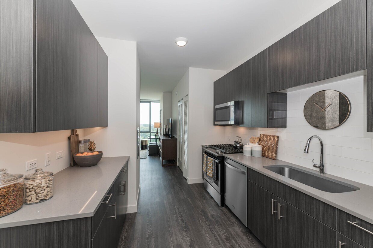 Foto principal - 881 W Agatite Ave