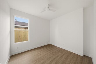 Building Photo - 6514 Luce St