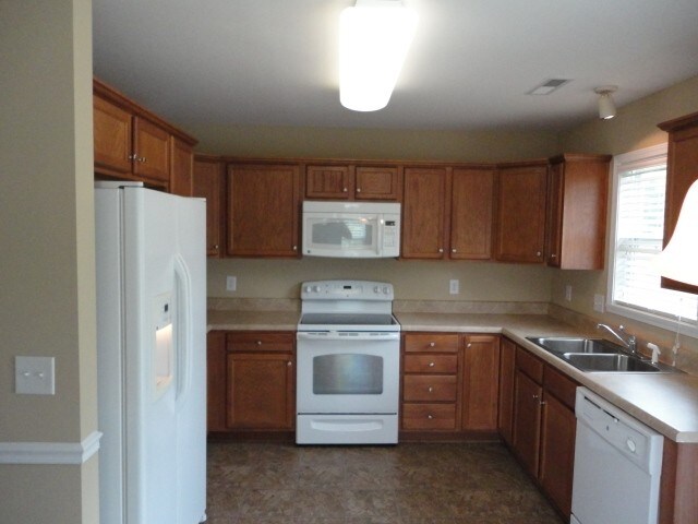 Building Photo - 5858 Bushberry Court