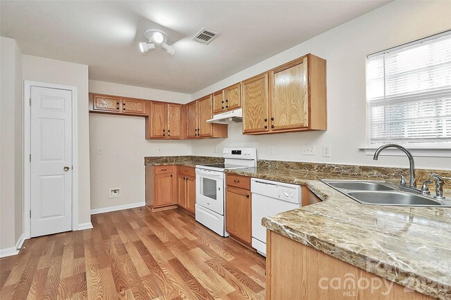 Building Photo - 2134 Cindy Creek Ln