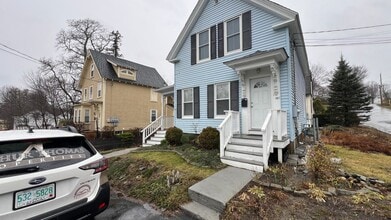 Building Photo - 10 Horne St