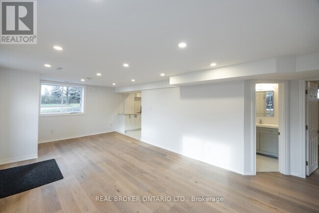 Photo du bâtiment - 685 Emerson Ave