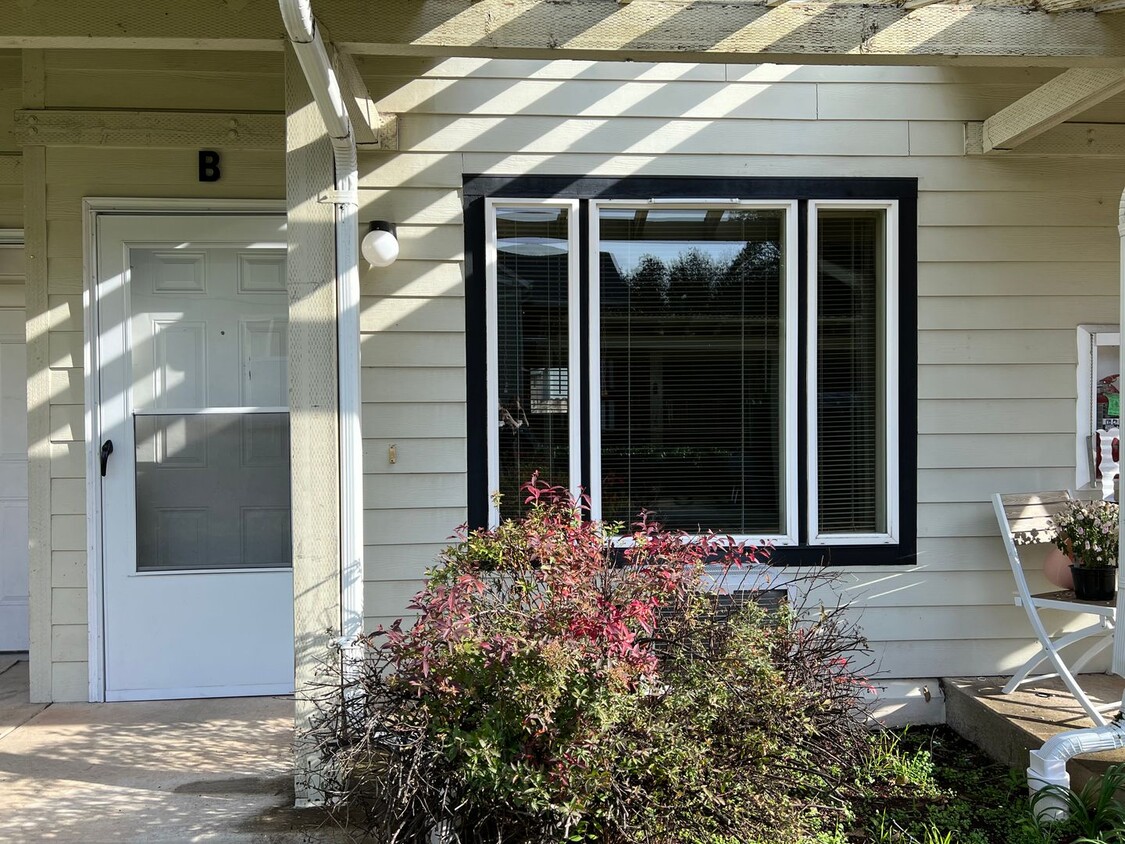 Primary Photo - 6280 Aster St.
