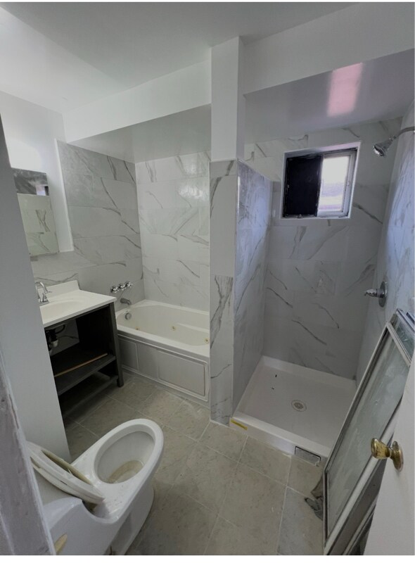 Foto del edificio - 85-28 66th Ave