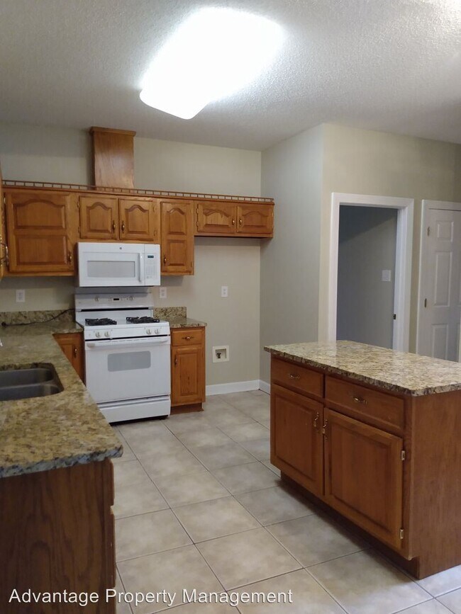 Building Photo - 3 br, 2 bath House - 2747 Surrey Park Dr.