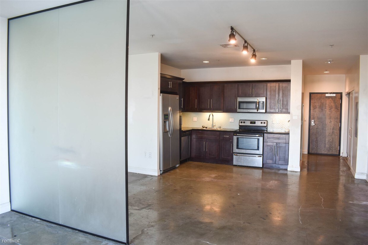 Foto principal - 117 Winston St