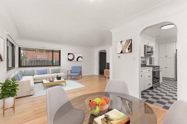 Foto del edificio - 2271 N Oakland St