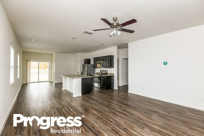 Building Photo - 6041 Mojave Dr